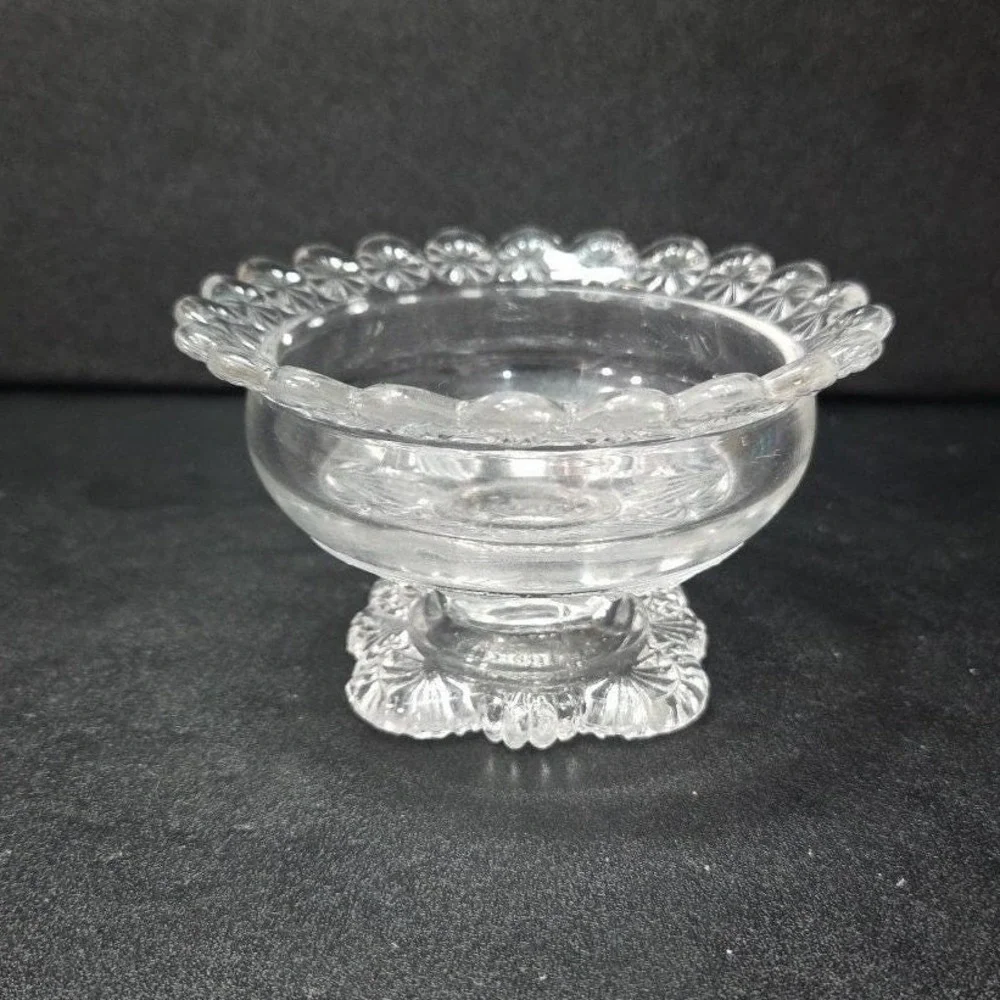 EAPG Glade & Star Cut Glass Berry Bowl, Vintage Dessert Dish Glassware Tableware